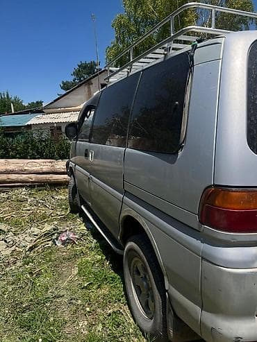 Mitsubishi Delica: 1996 г., 2.4 л, Автомат, Бензин