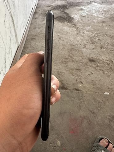iqoo 15r бишкек: IPhone SE 2020, Черный — 5