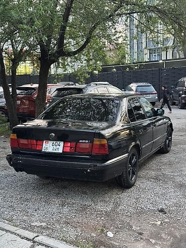 mini cuper: BMW 5 series: 1992 г., 2.5 л, Ручные, Бензин, Седан — 4