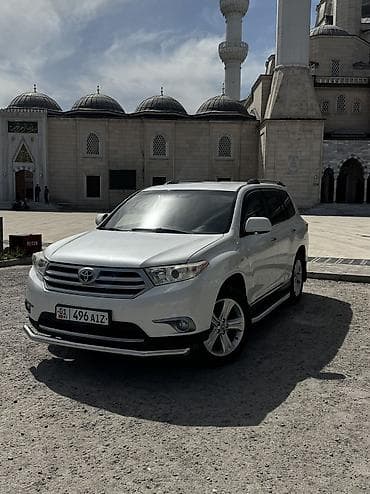 210 задний бампер: Toyota Highlander: 2011 г., 3.5 л, Автомат, Бензин, Кроссовер — 3
