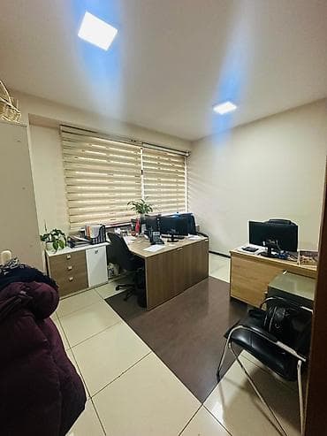 open space: Аренда офисов, 170 м², В жилом комплексе, С отдельным входом, С отдельным сан узлом, С отдельной кухней — 3