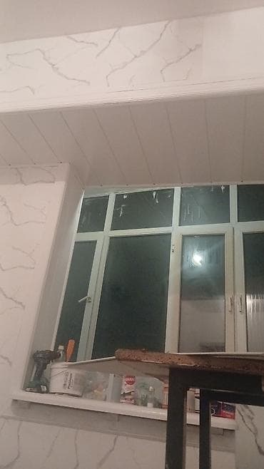 уха: ПВХ-вагонка для отделки потолка/балкона + пластиковые откосы и окна — 1