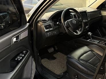 byd e2 2025: Ssangyong Rexton: 2019 г., 2.2 л, Автомат, Дизель, Внедорожник — 4