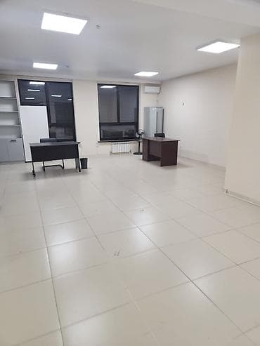 Аренда офисов, 110 м², В жилом комплексе, С юридическим адресом, С отдельным входом, С отдельным сан узлом