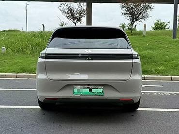 реальному: Lixiang L8: 2025 г., 1.5 л, Гибрид, Кроссовер — 7