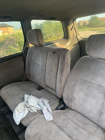 авто компании: Toyota Estima: 2000 г., 2.4 л, Автомат, Газ, Минивэн — 4