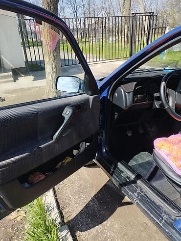 домик машина: Volkswagen Passat Variant: 1991 г., Универсал — 4