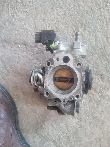 50: Дроссельная заслонка Honda 2002 г., Б/у, Оригинал, Япония — 2