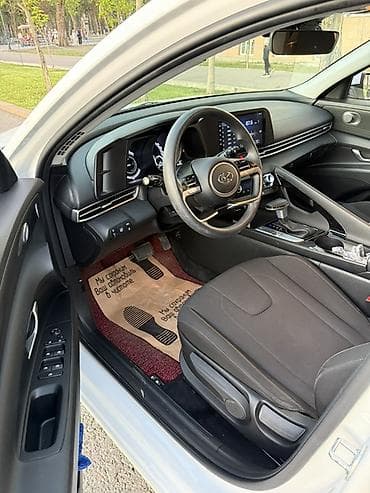 хундай аванте 1: Hyundai Avante: 2021 г., 1.6 л, Гибрид, Седан — 9