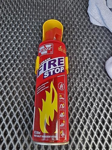 пожарные щиты: Пожарные средства FIRE STOP 1) Огнетушитель порошковый ABC, 1 кг - — 3