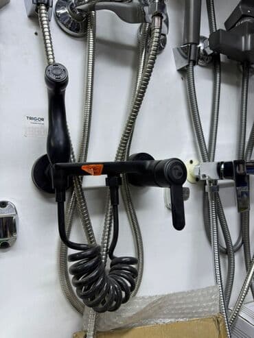 Смеситель для душа/гигиенического душа, настенный, черный - at lalafo.kg Смеситель для душа/гигиенического душа, настенный, черный -