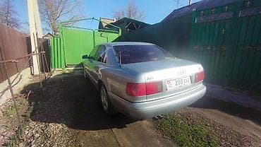 а 8: Audi A8: 1995 г. — 2