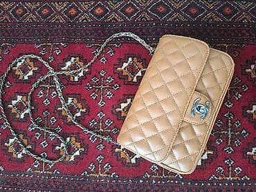 armani часы: Классическая сумка, Chanel, Италия, Материал: Натуральная кожа, Стеганая модель, Женские, Б/у — 1