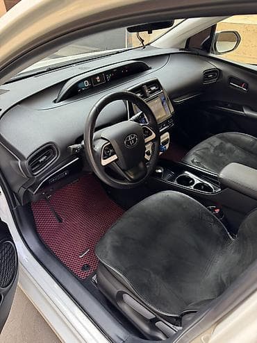 camry 2014: Toyota Prius: 2017 г., Гибрид, Хэтчбэк — 7