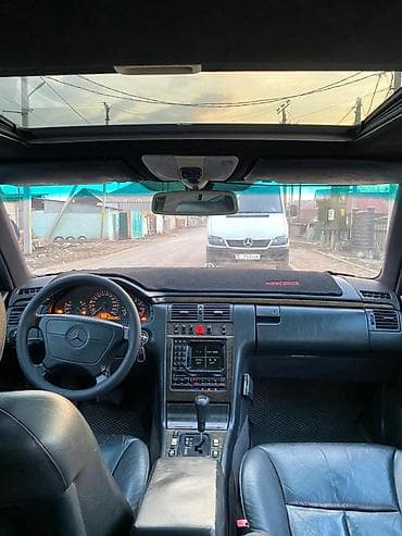 Продажа авто: Mercedes-Benz E-Class: 1998 г., 3.2 л, Автомат, Бензин, Седан — 7