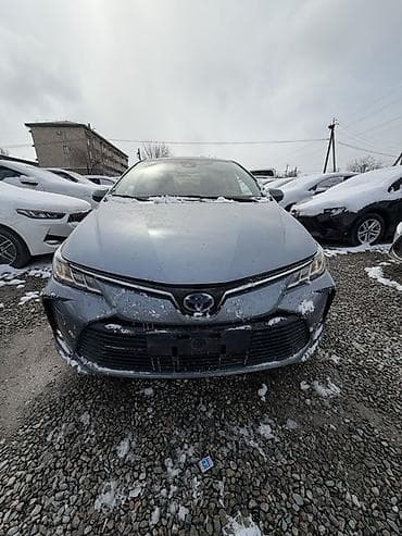 Toyota Corolla: 2022 г., 1.8 л, Вариатор, Гибрид, Седан at lalafo.kg Toyota Corolla: 2022 г., 1.8 л, Вариатор, Гибрид, Седан