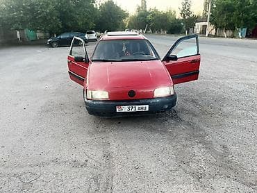 Volkswagen Passat Variant: 1991 г., Универсал