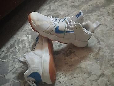 Кроссовки Nike hyperset б/у брал в Москве за 19к играл в них 3-4 раза