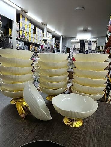 Набор десертных/фруктовых вазочек на ножке - Материал