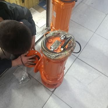 глубный насос: Погружной насос для сточных/дренажных вод Описание: - Вертикальный — 3