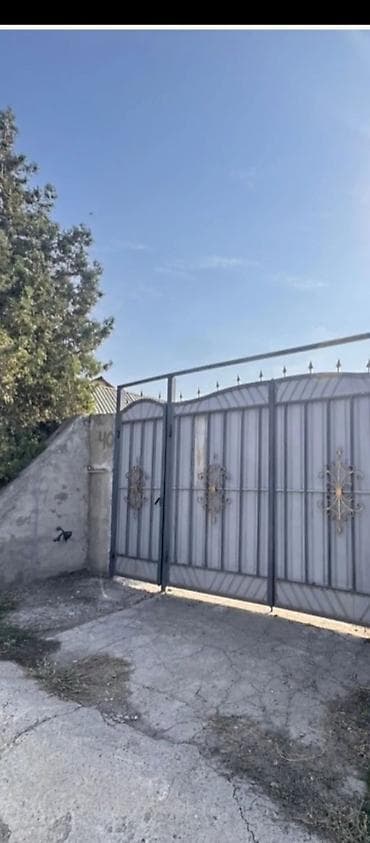 3 микрорайоне: 58 м², 3 комнаты, Забор, огорожен — 1