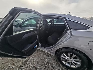 golf variant: Hyundai Sonata: 2021 г., 2 л, Газ — 8