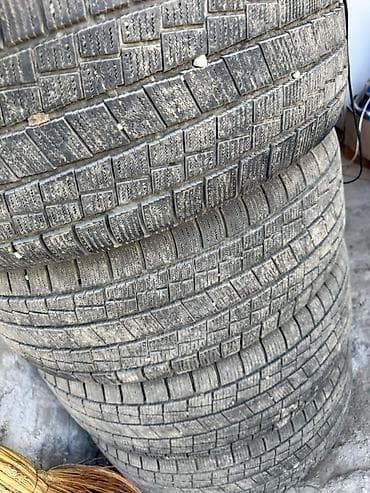 diska 14: Комплект автомобильных шин

- Размер: 285/65 R17 — 1