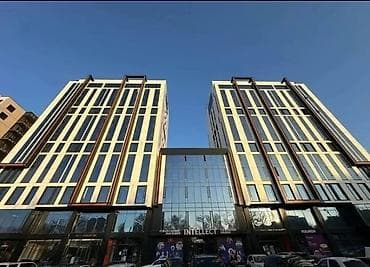 Аренда офисов, 261 м², В бизнес центре, 1 линия