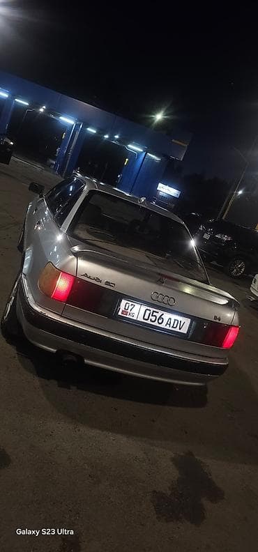 Унаа: Audi 80: 1992 г., 2 л, Кол менен иштөөчү, Бензин, Седан — 4