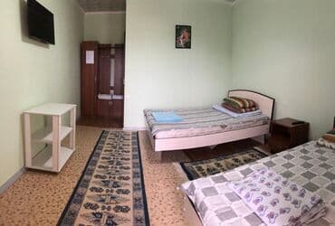 квартиры недорого: Номер, АЛТЫНАЙ Чолпон-Ата, Детская площадка, Парковка, стоянка, Охраняемая территория — 2