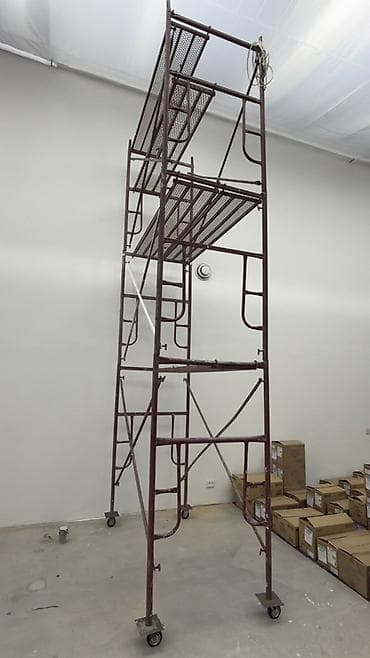 Строительные леса - Конструкция секционная, металлическая, с