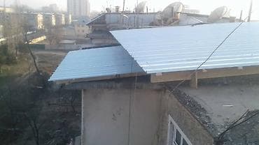 крыша дома: Крыша жабабыз көп кабатту домдордун жэр үйлөрдүн крышасын жабабыз — 10