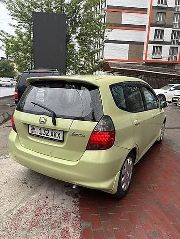 kia rio 2000: Honda Fit: 2005 г., 1.4 л, Вариатор, Бензин, Хэтчбэк — 6