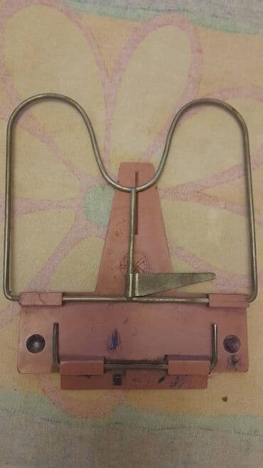 Башка декор жана интерьер предметтери: Подставка для книг, советская. Неубиваемая, алюминиевая. Самовывоз ул — 1