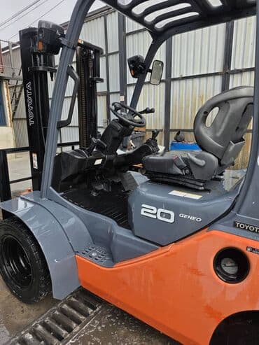 квартира в бишкеке на долгий срок: Сдаю Вилочный (Кара) погрузчик, 2 куб.м, Долгосрочно — 2