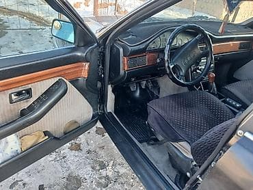 Audi: Audi 100: 1990 г., 2.3 л, Механика, Бензин, Седан — 7