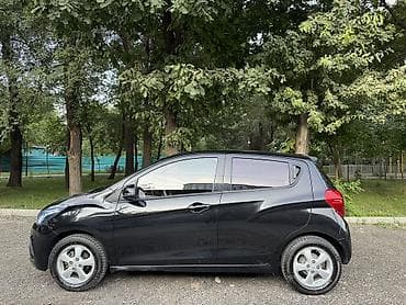 Chevrolet Spark: 2017 г.