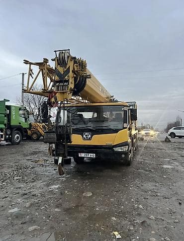 full construction: Автокран, XCMG, 2011 г., от 30 м — 2