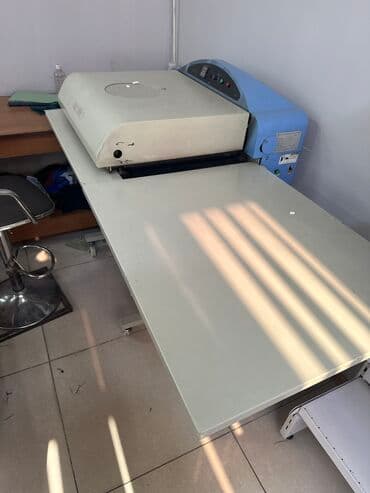 швейный цех с оборудованием: Ленточный пресс — 1