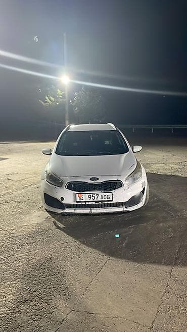 лобовое к5: Kia Ceed: 2016 г., Механика, Бензин, Универсал — 2