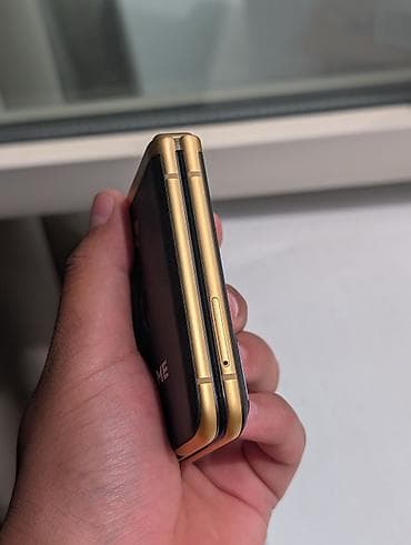 телефон нод 8: Motorola Razr 40, Б/у, 128 ГБ, цвет - Черный, 2 SIM — 5