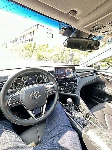 госномер сертифика: Toyota Camry: 2023 г., 2.5 л, Гибрид — 8