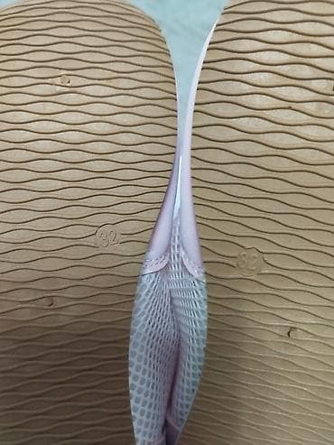 слипоны бу: Детские кроссовки розовые Указан 32 размер, подойдёт на 30-31 — 4