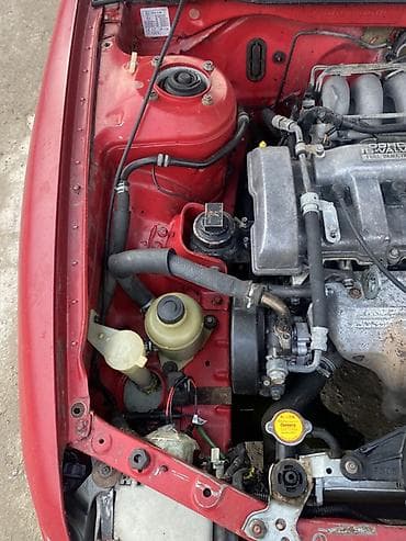 сапог муссо: Mazda 626: 1992 г., 2 л, Механика, Бензин, Хэтчбэк — 10