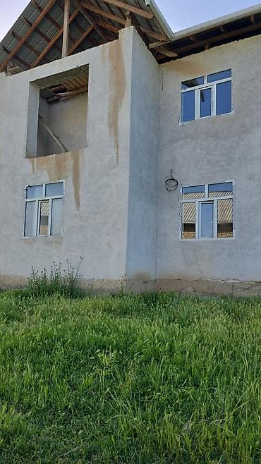 Жер уй сатылат. Ош обл. Кайрагач айылынын 11 кочосундо( Ош Бишкек — 8