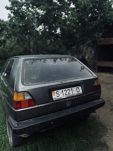 Volkswagen Golf: 1988 г., 1.8 л, Механика, Бензин, Хэтчбэк — 6