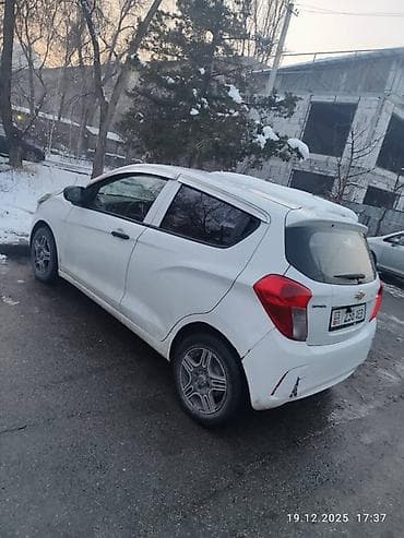Унаа сатуу: Chevrolet Spark: 2016 г., 1 л, Автомат, Бензин, Хетчбек — 1