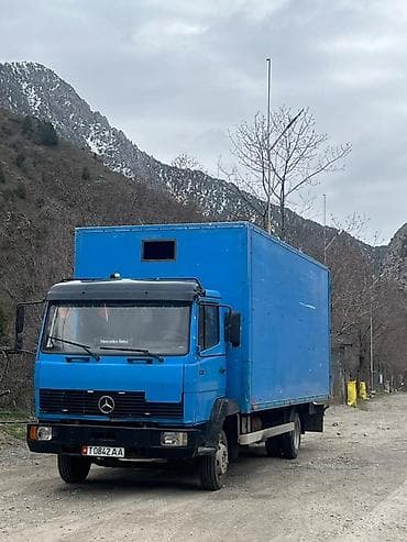 Грузовой фургон Mercedes‑Benz (синий, будка) Машинанын абалы абдан at lalafo.kg Грузовой фургон Mercedes‑Benz (синий, будка) Машинанын абалы абдан