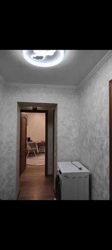 абая 7а: Кара-Балта почасовая квартира два часа 800с последующие 200с — 10