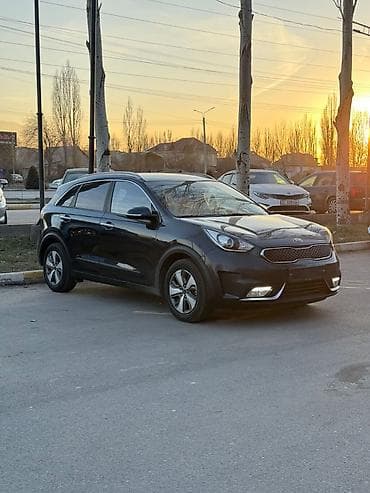 santa fe: Kia Niro: 2017 г., 1.6 л, Автомат, Гибрид, Кроссовер — 4
